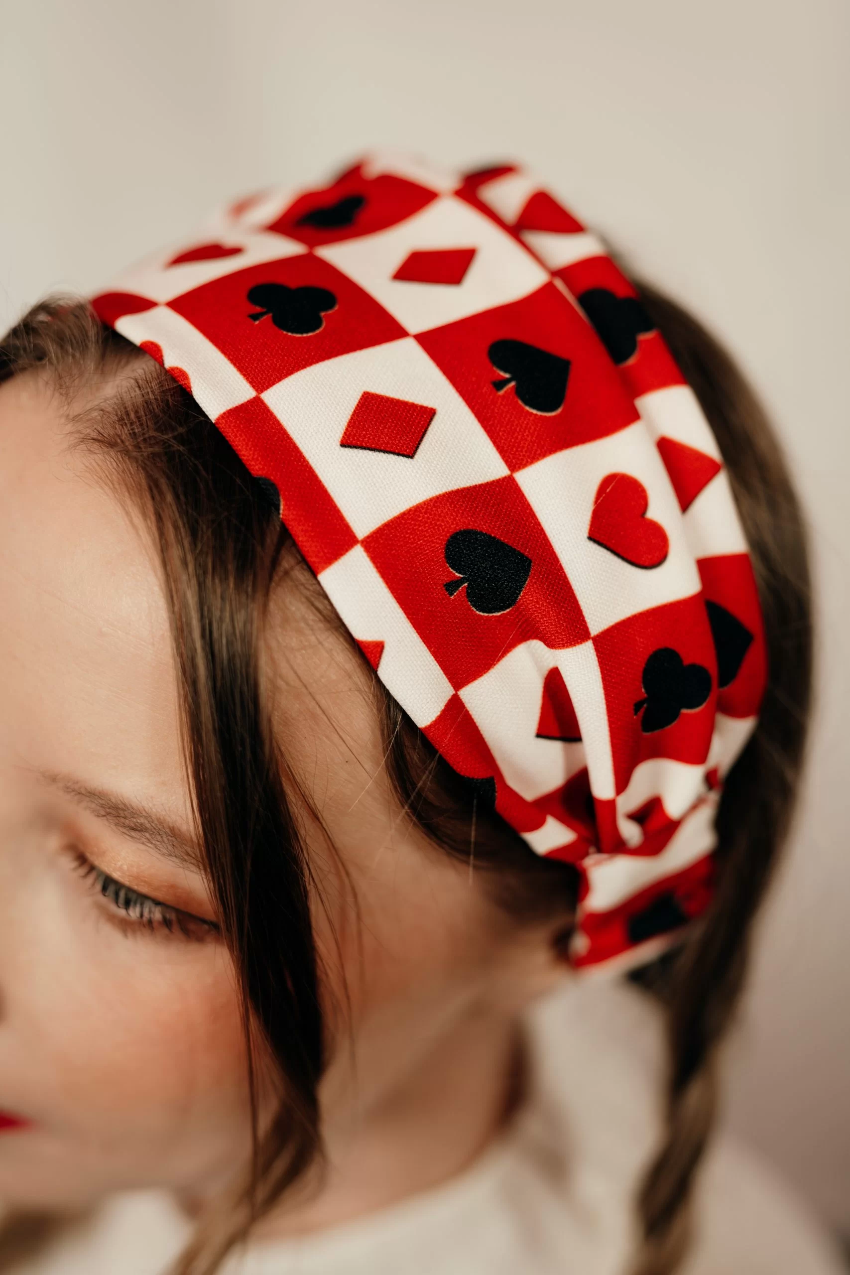 Bandeau fin pour cheveux en polyester imprimé cartes à jouer Carré d’As – Image 3
