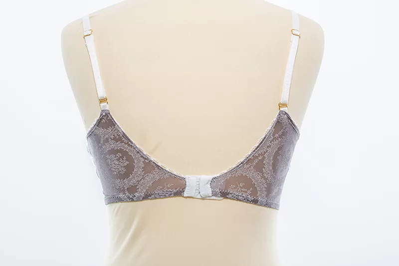 Soutien-gorge Agathe pour prothèses post-mastectomie Made in France à rayures Douceur Rococo coloris blanc et taupe – Image 3